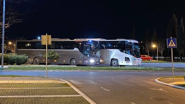 Черногория. Туристов доставили из Тивата в аэропорт Подгорицы для вылета в Москву 18 марта 2020