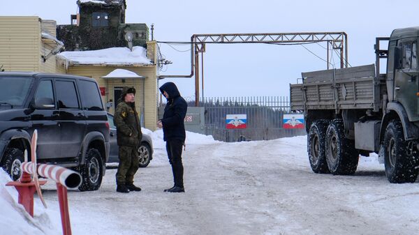 КПП воинской части, где произошел взрыв на складе с боеприпасами в Мурманской области