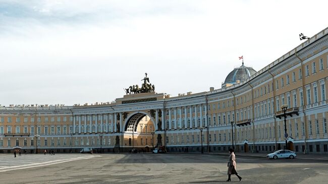 Дворцовая площадь в Санкт-Петербурге