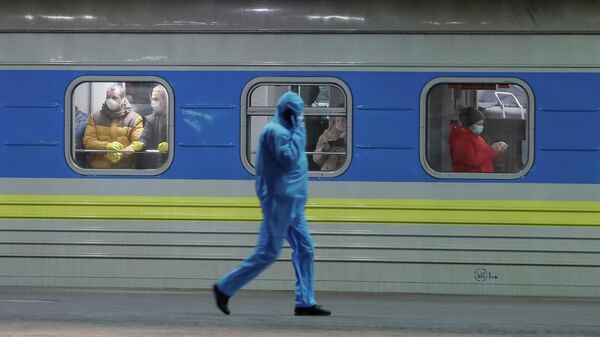 Поезд с гражданами Украины, прибывший из Латвии в Киев