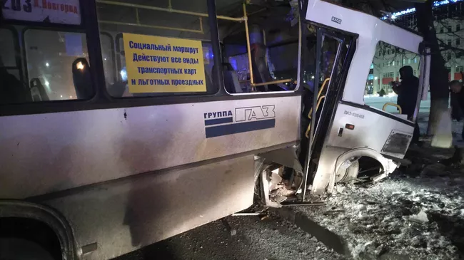 ДТП с участием автобуса в Московском районе Нижнего Новгорода. 25 марта 2020 ДТП с участием автобуса в Московском районе Нижнего Новгорода. 25 марта 2020