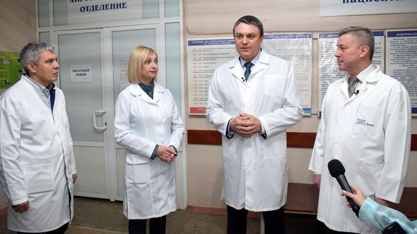 Глава самопровозглашенной Луганской народной республики Леонид Пасечник проверил готовность Луганской многопрофильной больницы №4