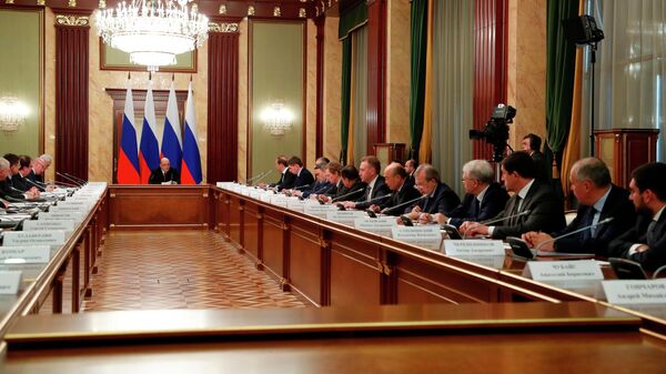 Председатель правительства РФ Михаил Мишустин проводит совещание по развитию электронной промышленности и дополнительных мерах поддержки отрасли