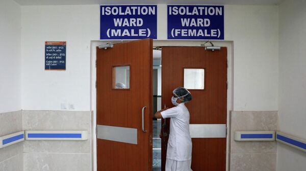 Изолятор для пациентов с симптомами коронавируса в больнице в Калькутте