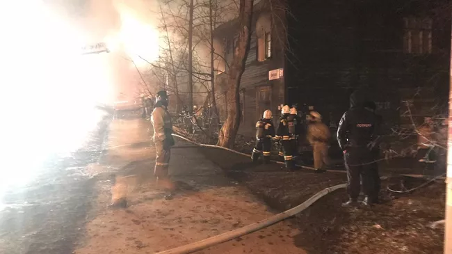 Пожар в жилом доме в Екатеринбурге Пожар в жилом доме в Екатеринбурге