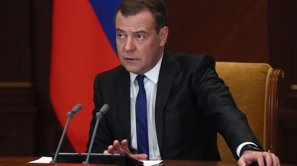 Дмитрий Медведев проводит совещание по вопросу Актуальные проблемы при внедрении технологии связи 5G в РФ и пути их решения 