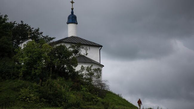 Церковь Николы на городище в Изборске Псковской области