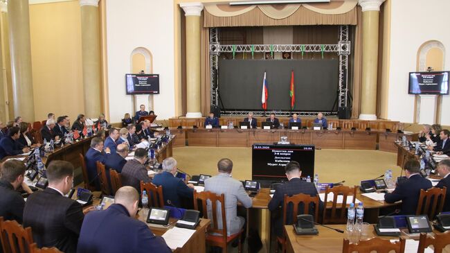 Заседание Липецкого областного Совета депутатов Заседание Липецкого областного Совета депутатов