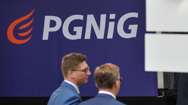 Баннер с логотипом Польской нефтяной и газовой компании PGNiG
