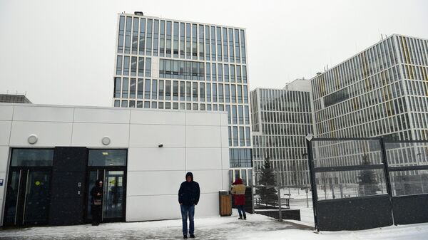 Здание больницы, предназначенной для пациентов с подозрением на коронавирус, в московском посёлке Коммунарка