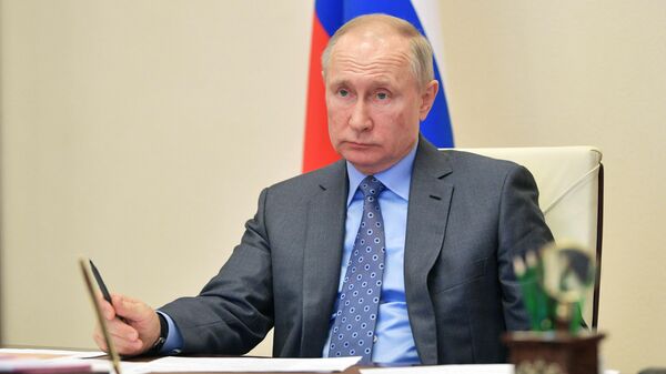  Президент РФ Владимир Путин проводит в режиме видеоконференции совещание с членами правительства 