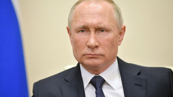 Президент РФ Владимир Путин во время обращения к гражданам из-за ситуации с угрозой распространения коронавирусной инфекции