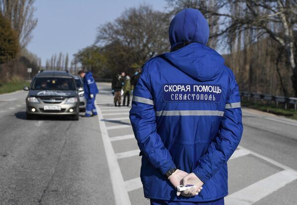 Блокпост из-за коронавируса при въезде в Севастополь