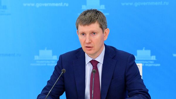 Министр экономического развития РФ Максим Решетников во время брифинга 