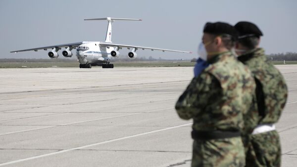 Военно-транспортный самолет ВКС России Ил-76 МД с гуманитарной помощью прибыл в Сербию