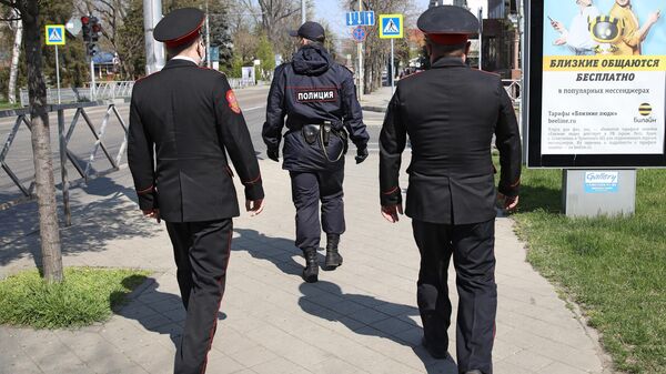Мобильная группа сотрудников полиции и представителей казачества контролирует соблюдение карантинного режима в Краснодаре