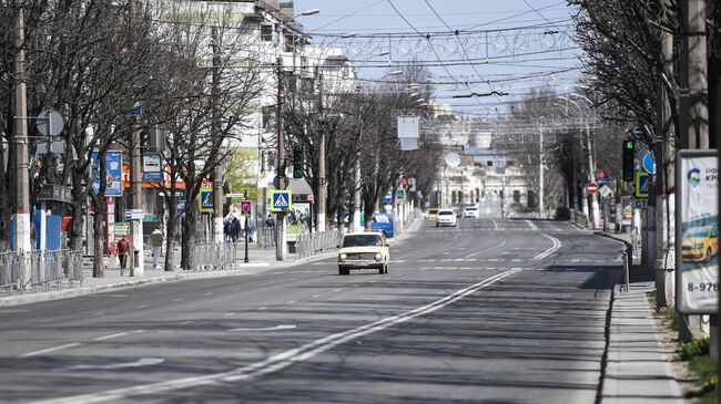 Автомобиль на проспекте Кирова в Симферополе