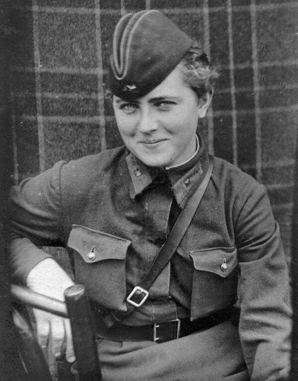 Евгения Жигуленко, лётчица 46 гвардейского Таманского авиационного женского полка ночных бомбардировщиков