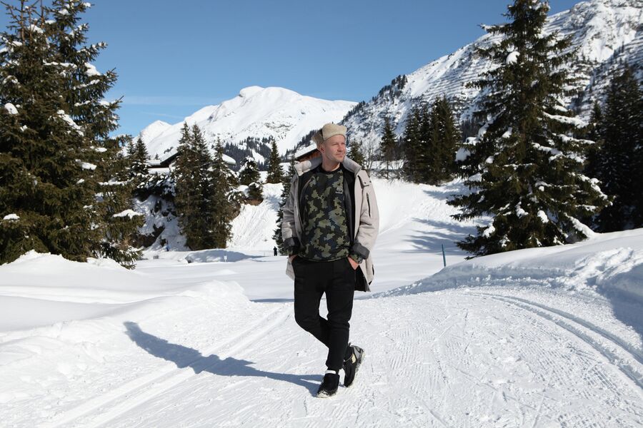Митя Фомин на горнолыжном курорте Лех в Австрии