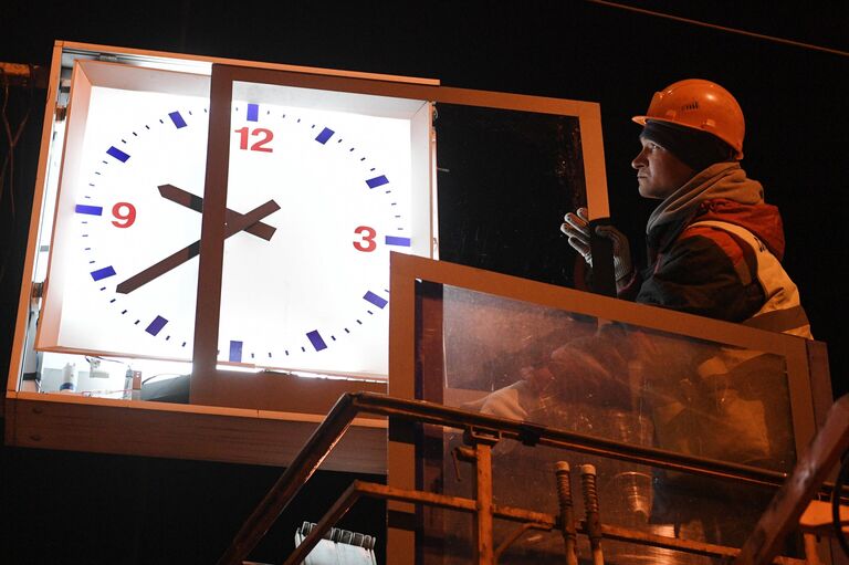 Ремонт и обслуживание московских уличных часов Ремонт и обслуживание московских уличных часов