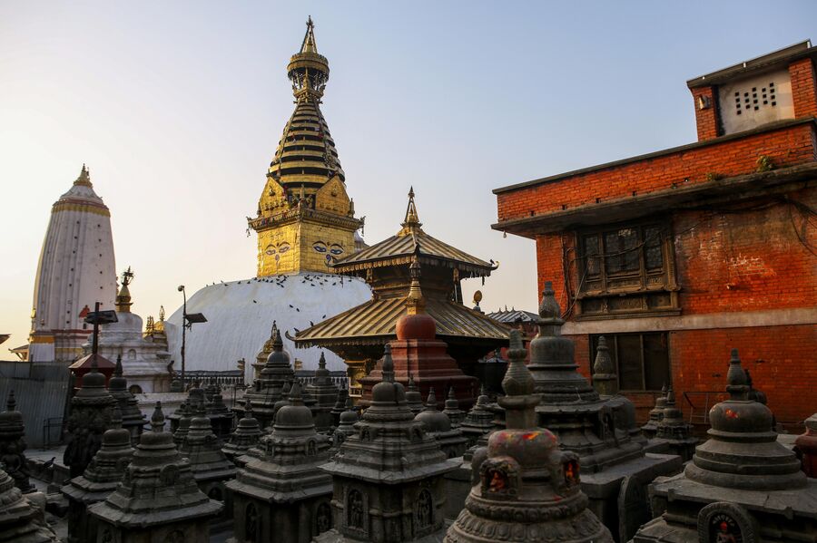 Вид на храм Сваямбунатх в Катманду, Непал