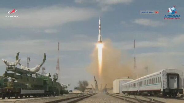 Кадры старта ракеты Союз-2.1а с Байконура