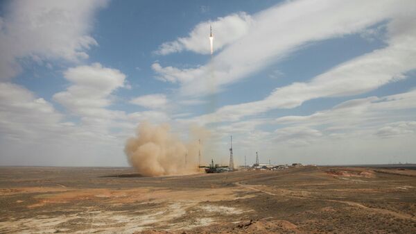 Старт ракеты-носителя Союз-2.1а с космодрома Байконур. 9 апреля 2020