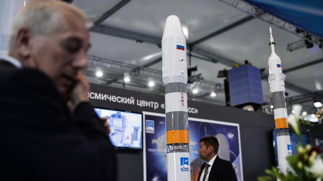 Макет ракеты Союз-5.1 на стенде Ракетно-космического центра Прогресс