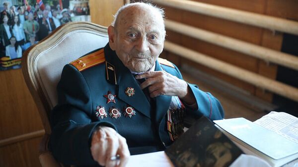Старейший в Приморье ветеран Великой Отечественной войны Ефим Моисеевич Гольдберг