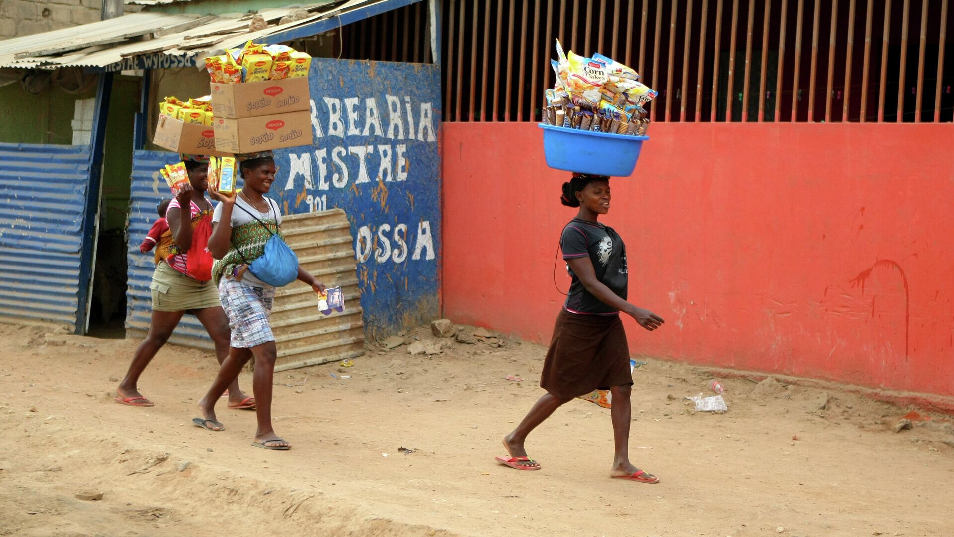 Angola street: изображения без лицензионных платежей