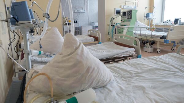 Палата интенсивной терапии в госпитале для лечения больных с коронавирусной инфекцией