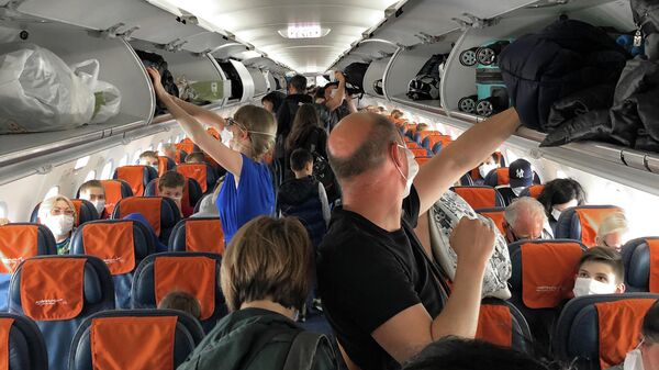 Российские туристы на борту рейса 2143 Анталья – Москва авиакомпании Аэрофлот