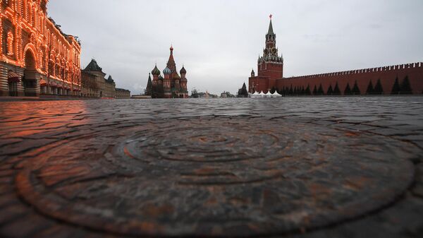 Пустая Красная площадь в Москве