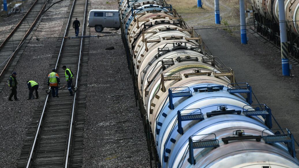 Дрозденко рассказал о сошедшем с рельсов в Ленобласти товарном составе