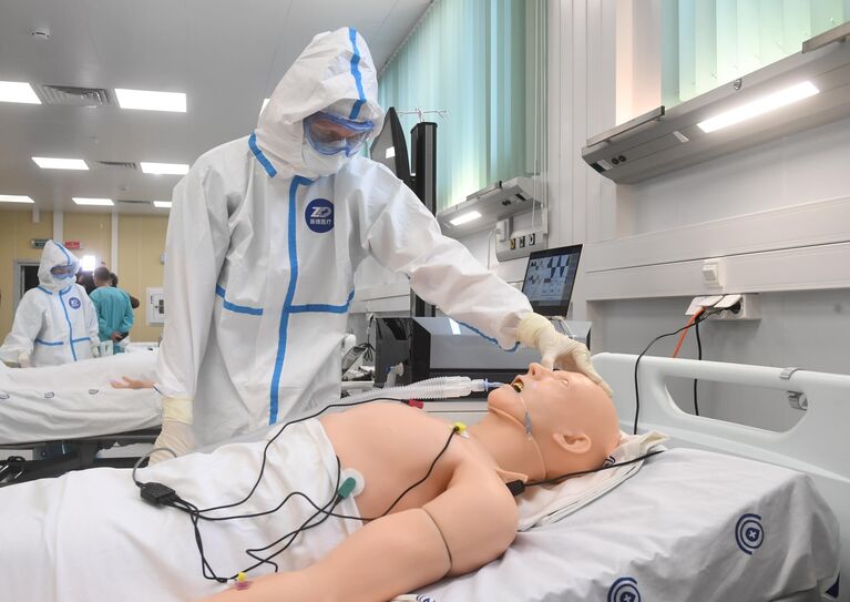 Демонстрация медицинского оборудования на открытии инфекционного центра в Новой Москве Демонстрация медицинского оборудования на открытии инфекционного центра в Новой Москве