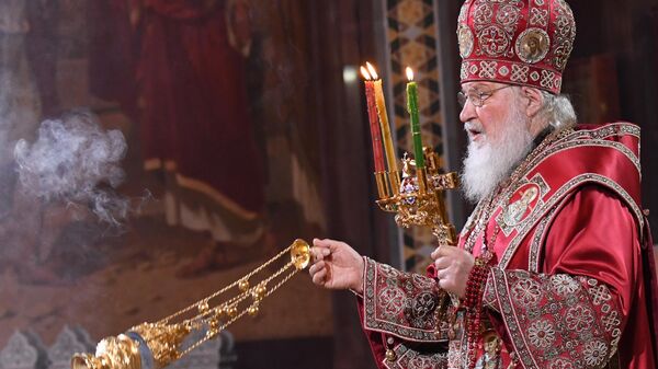 Патриарх Московский и всея Руси Кирилл во время праздничного пасхального богослужения в храме Христа Спасителя в Москве