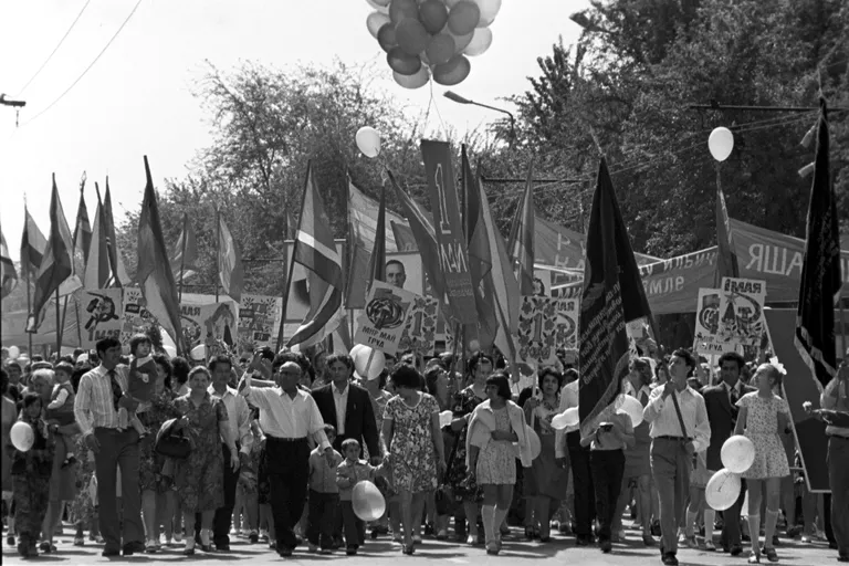 Туркменская ССР. Первомайская демонстрация в Ашхабаде Туркменская ССР. Первомайская демонстрация в Ашхабаде