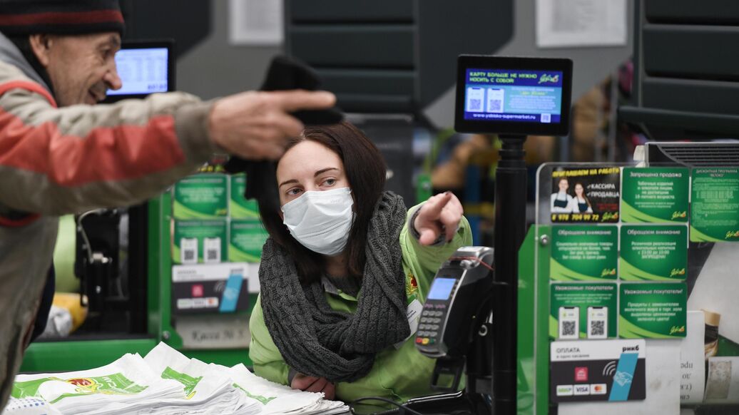 Россиян предупредили о возвращении старой схемы обмана у кассы магазина