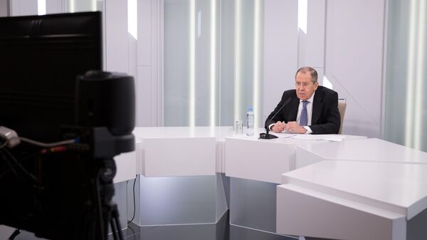 Министр иностранных дел РФ Сергей Лавров выступает на видеоконференции с представителями Фонда публичной дипломатии имени А. М. Горчакова
