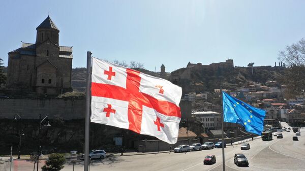 Флаги Грузии и ЕС