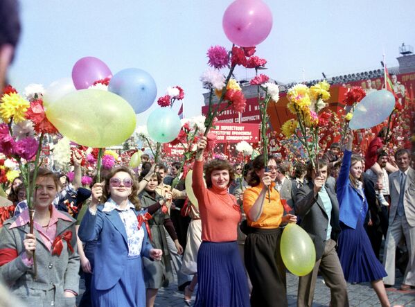 Первомайская демонстрация трудящихся на Красной площади