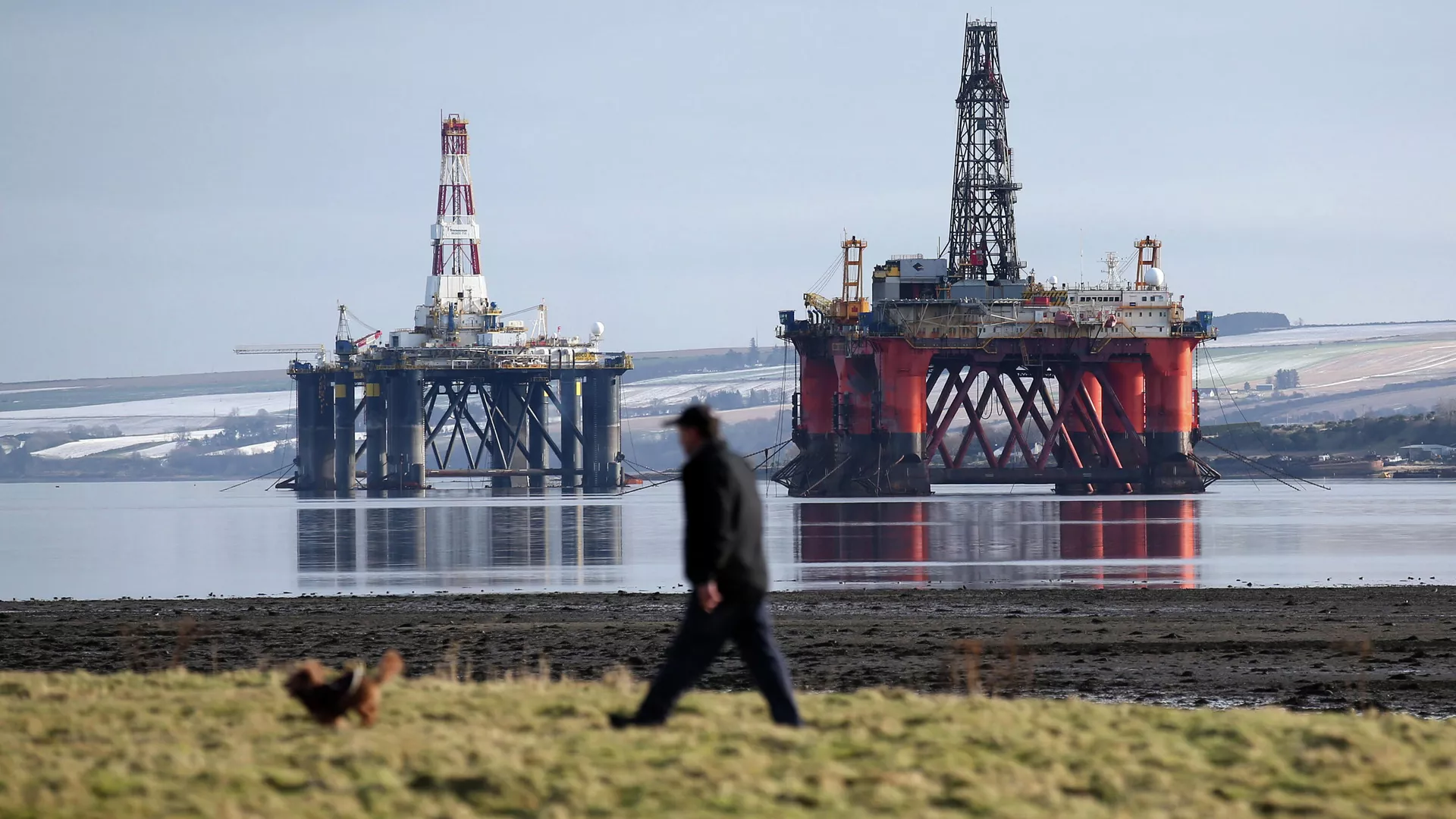 Нефтяные платформы у берегов Шотландии в Северном море - РИА Новости, 1920, 07.04.2025