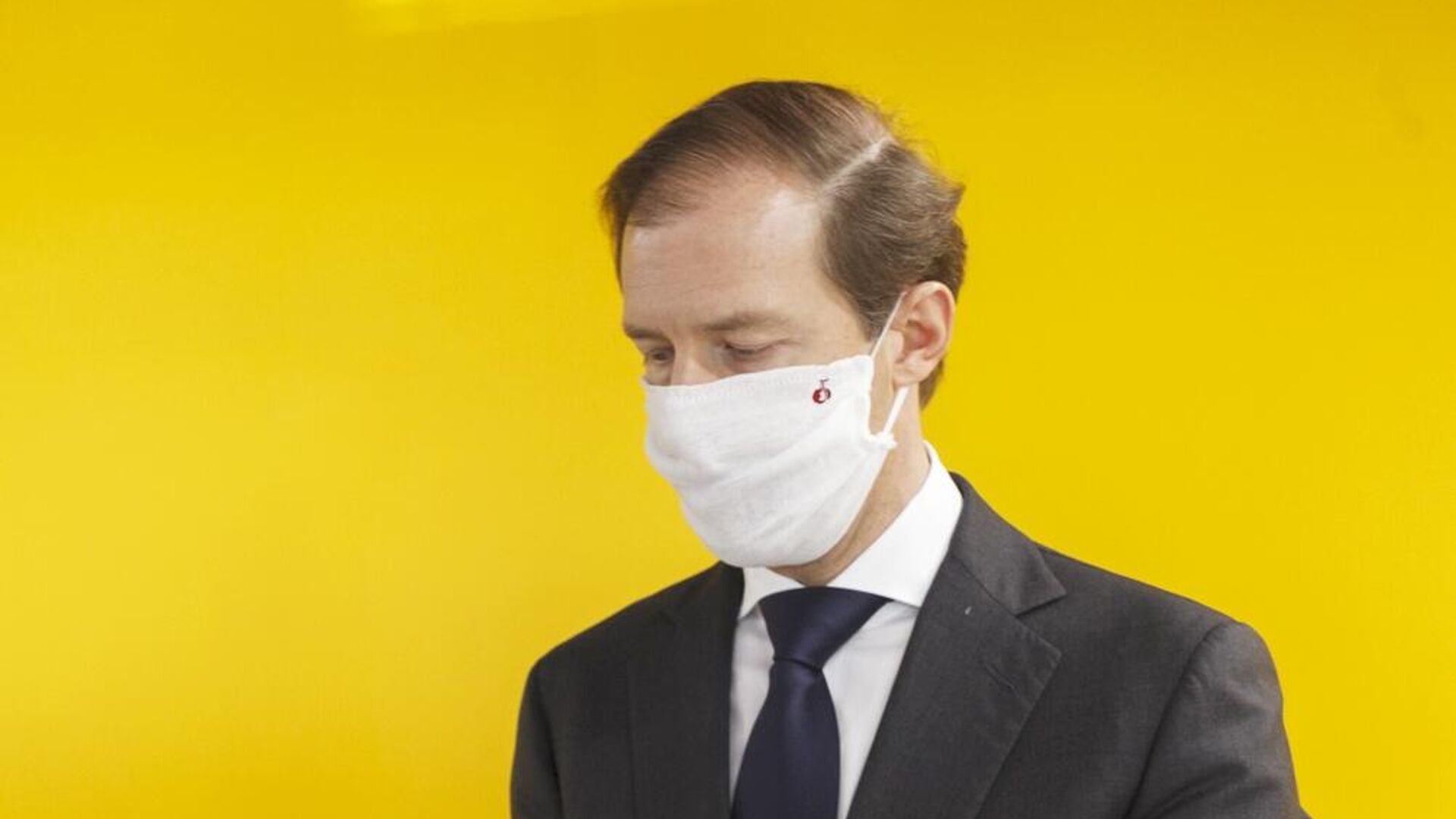 Министр промышленности и торговли РФ Денис Мантуров во время визита на Калужский завод компании Bosco di Ciliegi - РИА Новости, 1920, 30.10.2020