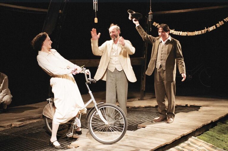 Сцена спектакля Чайка Сцена спектакля Чайка