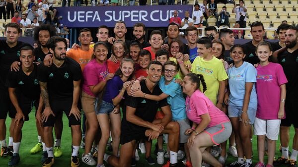 Дети из Северной Македонии встречаются со звездами ''Реала'' перед Суперкубком УЕФА 2017 года в Скопье