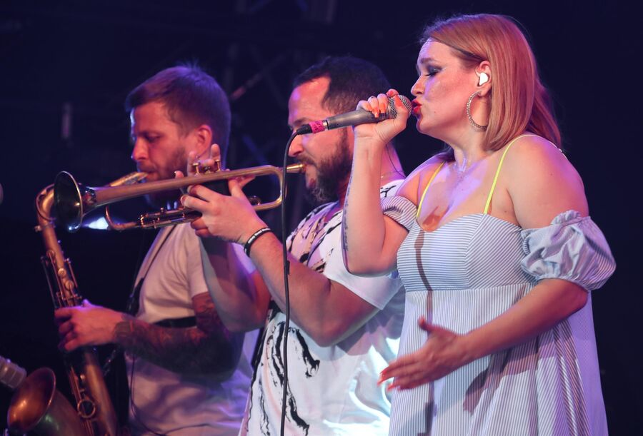 Участники коллектива GURU GROOVE FOUNDATION (Россия) во время выступления на 17-м международном музыкальном фестивале Koktebel Jazz Party в Крыму