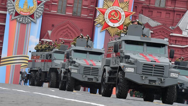 Бронеавтомобили Тайфун-К 4Х4 и Тайфун-У на военном параде, посвящённом 74-й годовщине Победы в Великой Отечественной войне