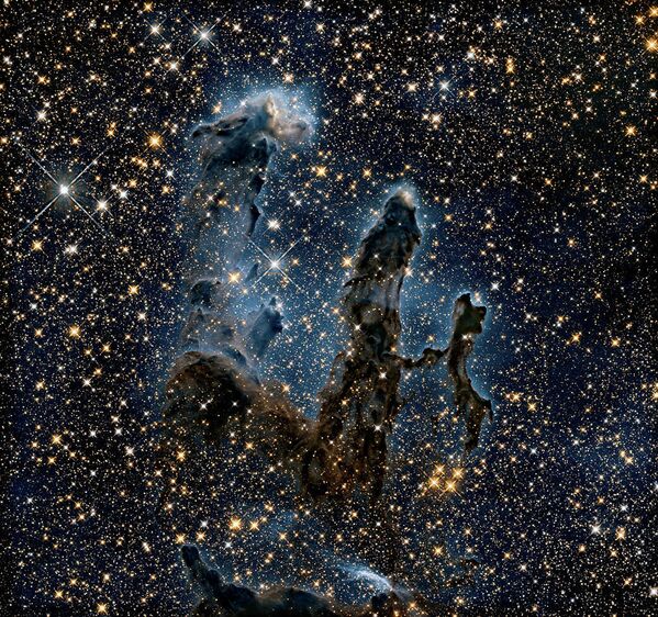 Столпы Творения  в туманности Орел, снятые телескопом Хаббл