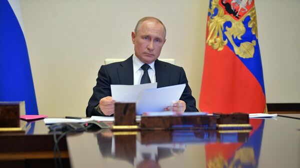 Президент РФ Владимир Путин проводит в режиме видеоконференции совещание с главами регионов по борьбе с распространением коронавируса в РФ