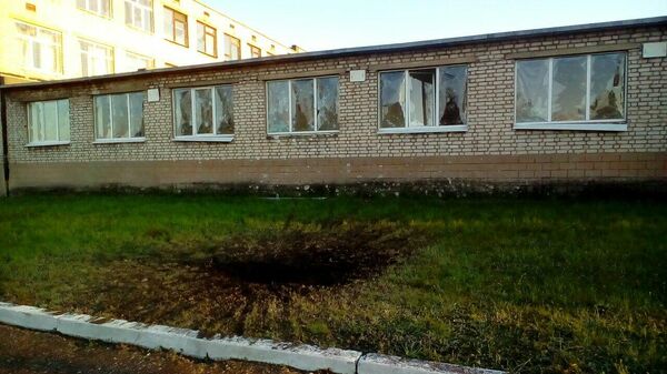 Обстрел со стороны ВС Украины школы в подконтрольном ЛНР населенном пункте Золотое-5